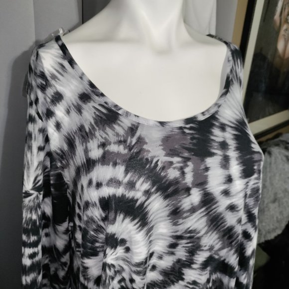 Bobbie Brooks - Beautiful Tie Dyed Tunic / Top - Picture 3 of 8